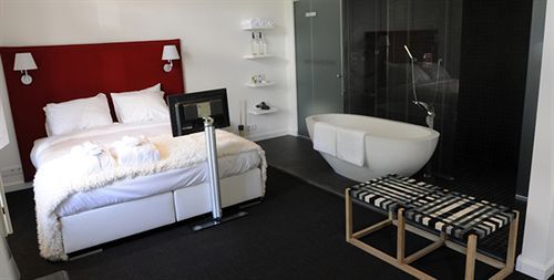 Manna Hotel 4*